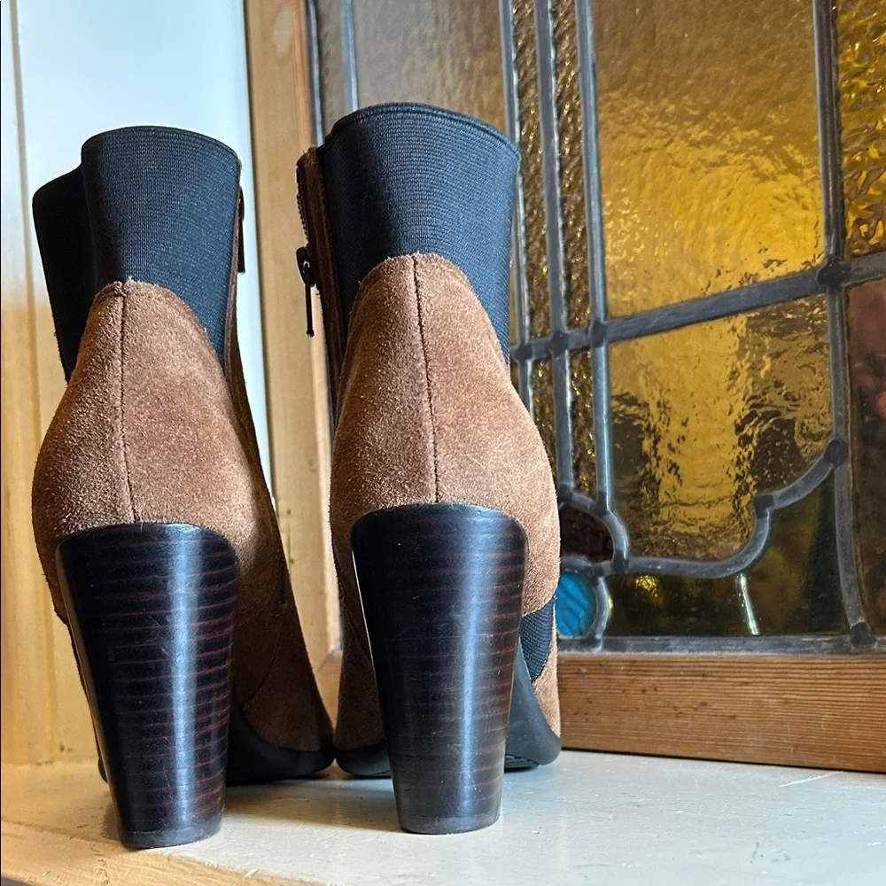 Carlos by Carlos Santana Tan Suede Ankle Booties - Picture 4 of 6